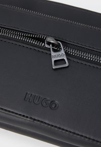 HUGO OSCAAR BUMBAG - Marsupio - black