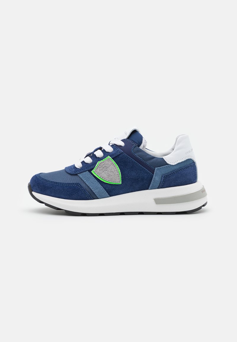 Sneakers low