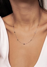 Hey Happiness DELICATE RHOMBUS NECKLACE - Collana - silberfarben