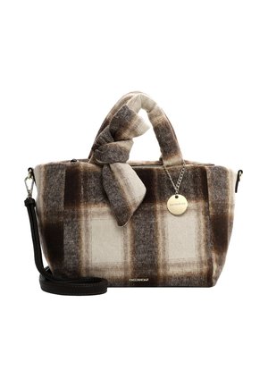 Beige und braune kariert Handtasche aus weichem Stoff mit einem geknoteten Tragegurt, silbernem Zubehör und einem abnehmbaren Schultergurt.