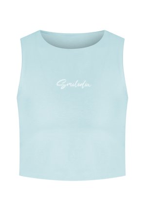 Lyseblå ærmeløs cropped top med rund halsudskæring og hvid kursiv "Smilodox" tekst centreret på brystet.