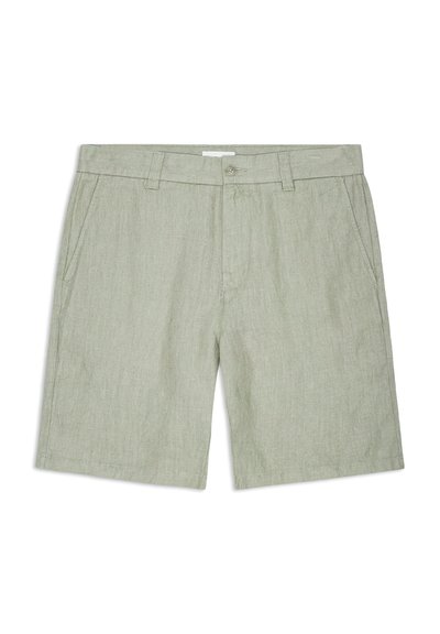 Helles grünes Leinen-Shorts mit glatter Textur, ausgestattet mit einem Frontknopfverschluss, Gürtelschlaufen und seitlichen Taschen. Gerades Schnittdesign.