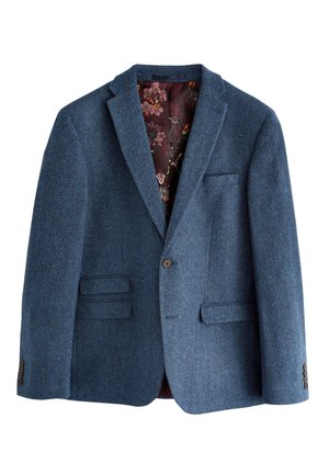 Blå blazer med sildebensmønster, to frontlommer med klap, indre blomsterfor, notch revers og enkeltknapslukning.