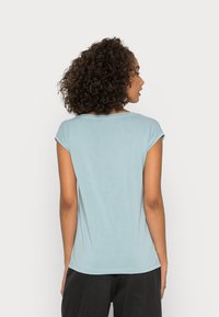 Pieces PCKAMALA - T-shirt básica - tourmaline