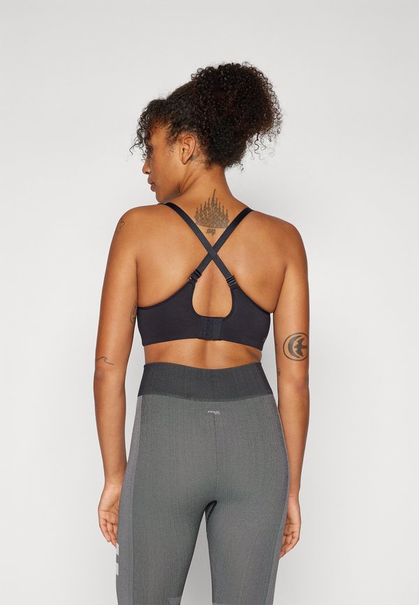 REFORM BRA - Medium support sports bra4