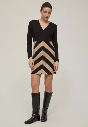 Vestito casual - nero cammello