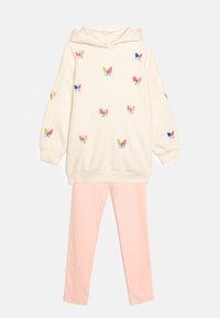 Pulls Marks & Spencer rose en ligne