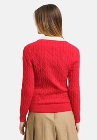 GANT STRETCH CABLE V-NECK - Strickpullover - ruby red