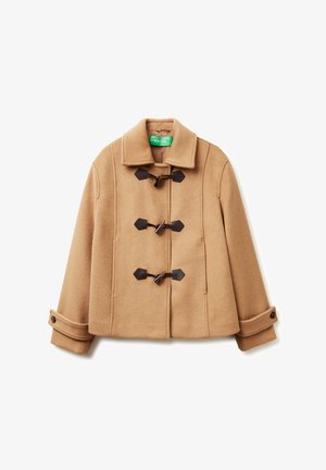Płaszcz wełniany w kolorze camel z szerokim kołnierzem, trzema ciemnymi zapięciami na toggle oraz zapinanymi mankietami oznaczony marką United Colors of Benetton.