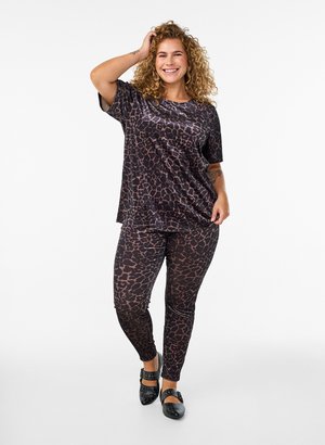 Zizzi, MIT LEOPARDENMUSTER - Leggings - brown leo aop