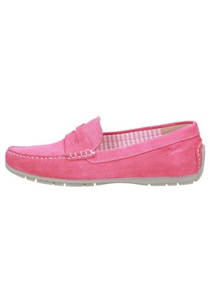 Rosa Wildleder-Slipper mit weißen Nähten, Gummisohle und rosa gestreiftem Innenfutter aus Stoff.