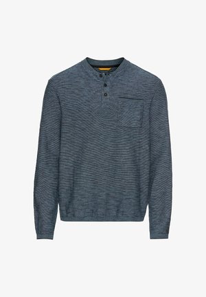 Herrestrik skjorte med lange ærmer, marineblå med lyseblå striber, henley-stil, tre-knaps placket, enkelt brystlomme, ribbet krave og manchetter.