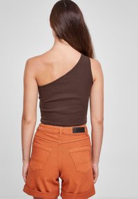 Urban Classics CROPPED ASYMMETRIC  - Débardeur - brown