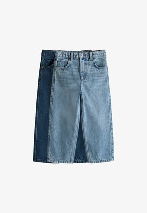 Fustă din denim cu design bicolor, cu secțiuni în albastru închis și deschis. Croială clasică cu buzunare, închidere cu nasturi și tiv drept.