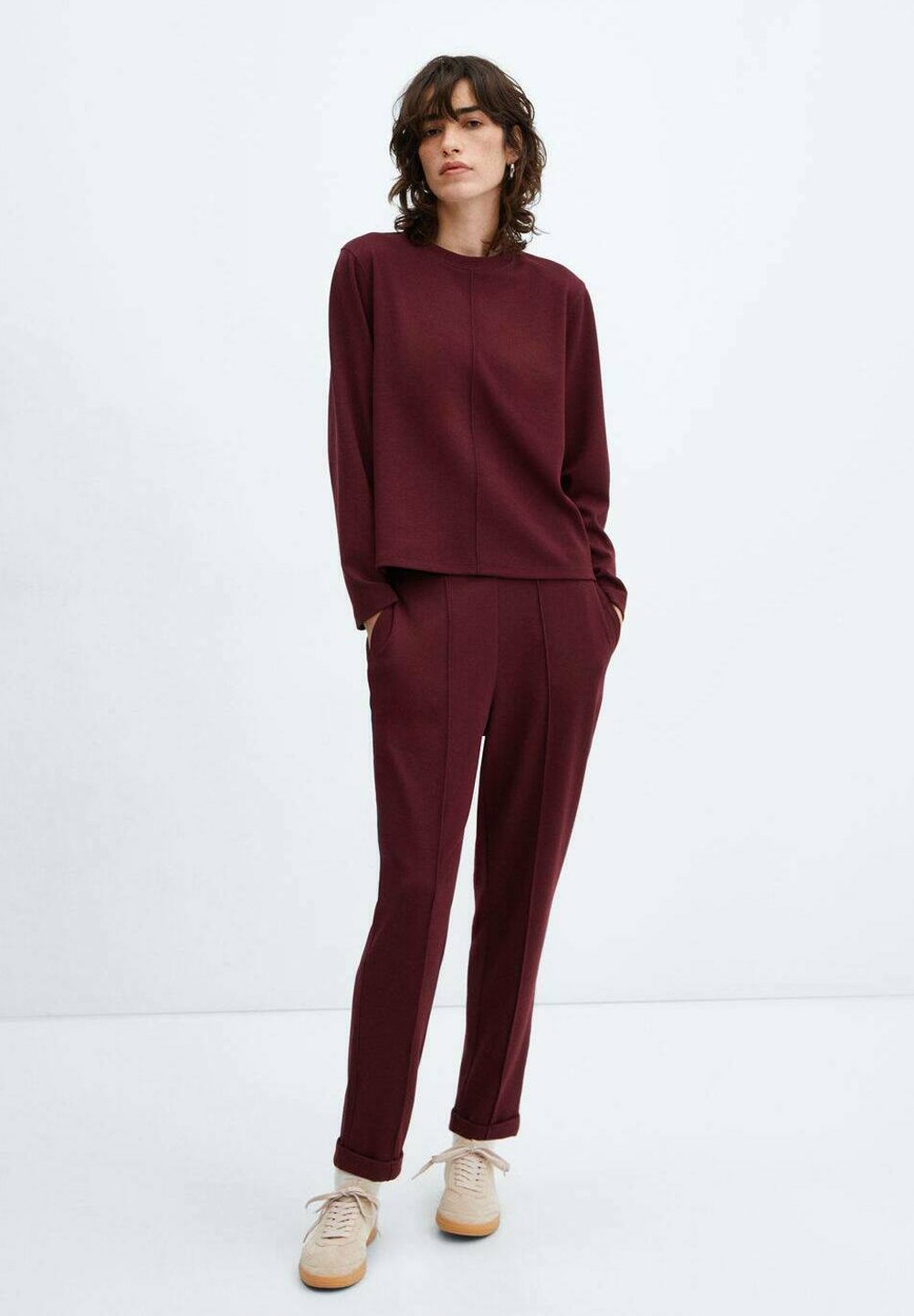 Mango Pantaloni sportivi bordeaux