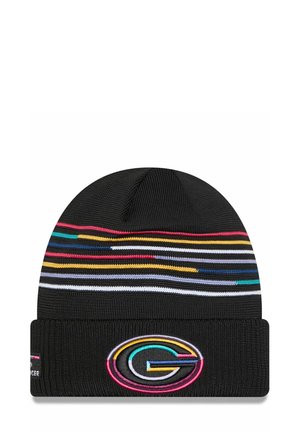 Beanie nero a maglia con un motivo a righe colorate sulla parte superiore e un logo ricamato ben visibile sul risvolto.