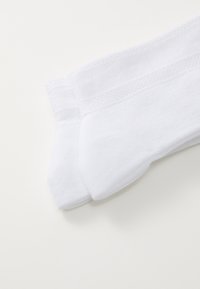 Thumbnail Image 2