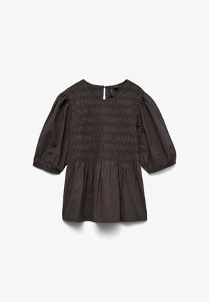 Ciemnobrązowa bluzka z marszczeniem z przodu, trzymarżowymi rękawami oraz zebranym talią, z zapięciem na guziki z tyłu dekoltu.