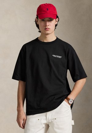 RELAXED FIT POLO SPORT JERSEY T-SHIRT - Nyomott mintás póló - black