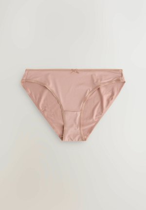 Růžové, bezšvové dámské kalhotky vyrobené z hladké látky, s nízkým pasem a dekorativní mašlí na přední straně.