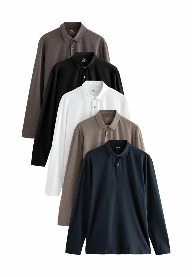 Vijf lange mouwen polo's in grijs, zwart, wit, taupe en marineblauw. Met kragen en knoopsluitingen; zachte katoenstof met een gladde textuur.