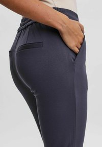 Vero Moda VMEVA STRING PANT NOOS - Tracksuit bottoms - ombre blue