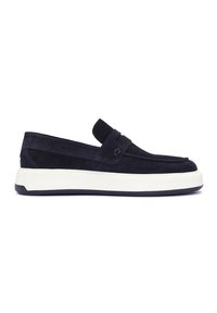 Zapatos slip-on de ante azul marino con una suela gruesa blanca. Presentan una punta redondeada y una correa en la parte superior para un ajuste seguro.