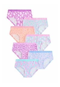 Set di sette paia di mutandine di cotone in viola, rosa e blu, con motivi leopardati e bande elastiche etichettate "NEXT."