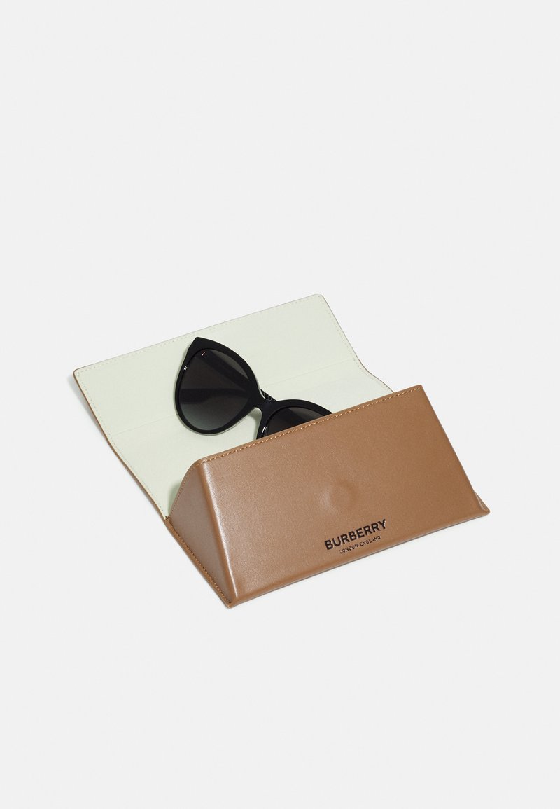 burberry circle glasses