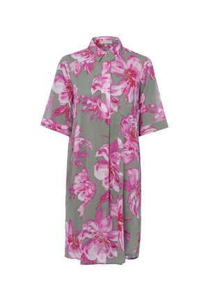Korte mouwen, knielange jurk met groene achtergrond en grote roze bloemenprint, met kraag en verborgen knopen aan de voorkant.