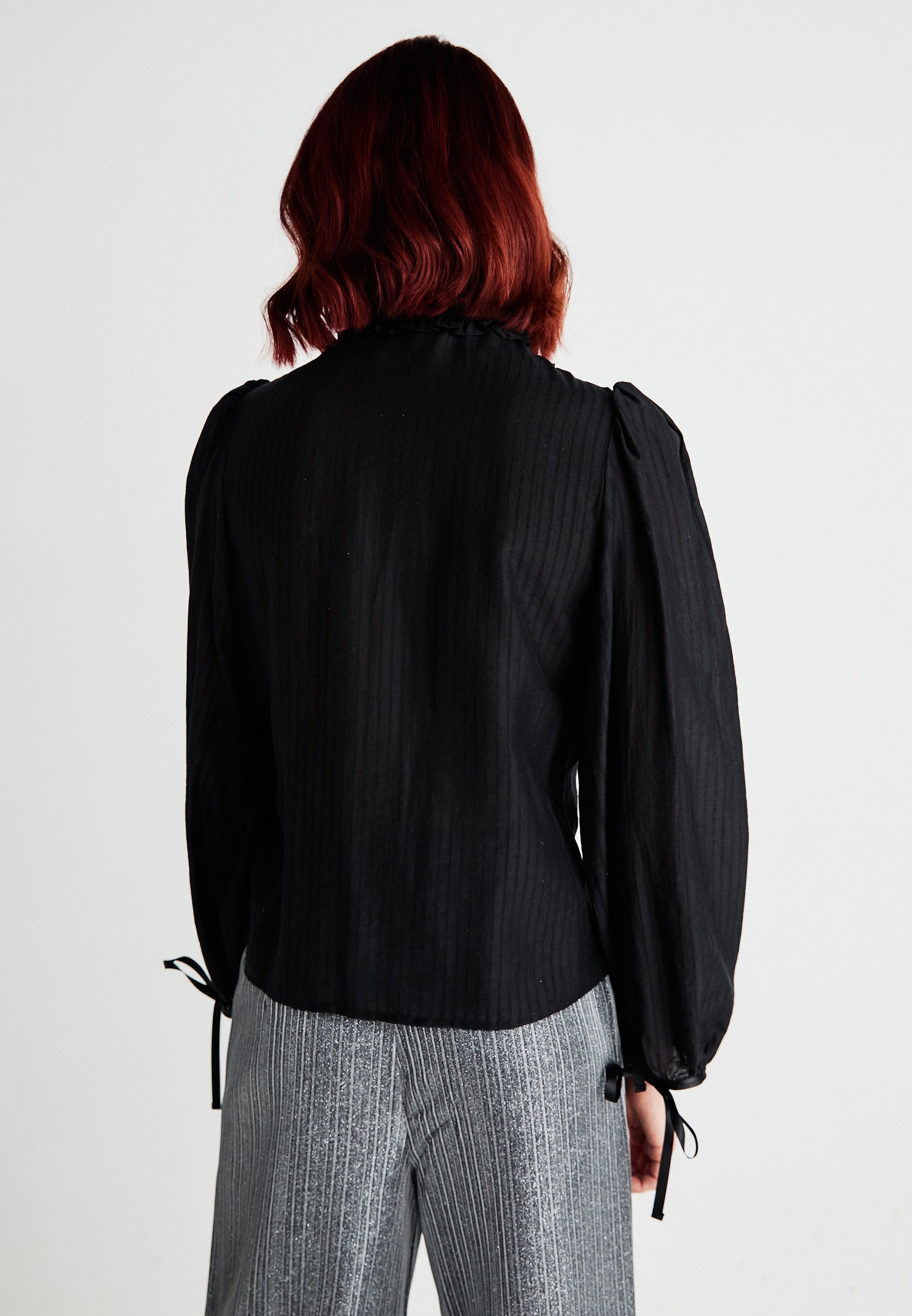 売れ筋商品|||シスタージュン シャツ レディース トップス BIRCH RUFFLE BLOUSE - Button-down blouse - black Sister Jane BIRCH RUFFLE BLOUSE - Button-down blouse - black
