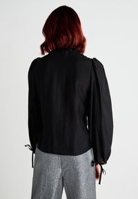 Thumbnail Image 4