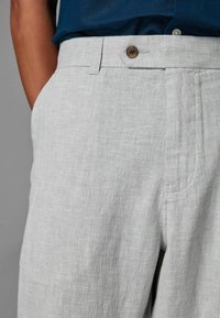 Next TEXTURED-REGULAR FIT - Chino - light grey