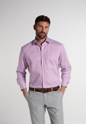 COMFORT FIT - Shirt - pink/weiss