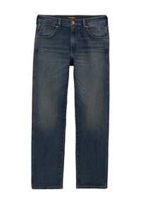 Heren spijkerbroek met rechte pijpen in donkerblauw denim, voorzien van vijf zakken en knoopsluiting, met het merk "Wrangler" op de tailleband.