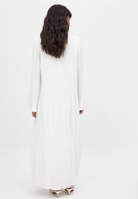 NA-KD Maksimekko - white