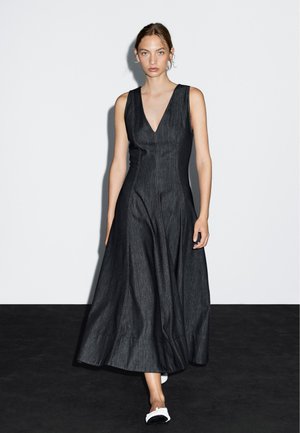 Massimo Dutti MIDI WITH SEAM DETAILS - Denim dress - mottled dark blue
