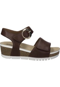 Hnědé kožené klínové sandály s nastavitelným popruhem, ozdobným kulatým sponou, texturovanou korkovou platformou a bílou gumovou podrážkou.