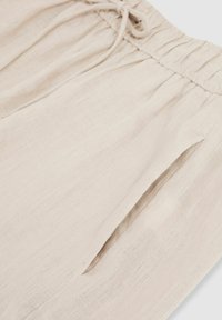 Reiss REGULAR FIT - WILLOW DRAWSTRING  - Rövidnadrágok - neutral