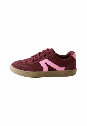 Maroon suede sneaker with pink side stripe, pink heel accent, brown rubber sole, and matching maroon laces, shown from the outer side.