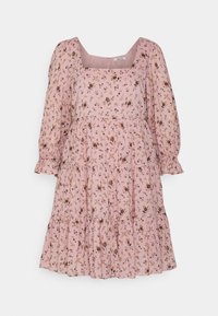 Vestido floral rosa com decote quadrado e mangas bufantes. Apresenta camadas em camadas e um tecido suave e leve com pequenos padrões de flores.