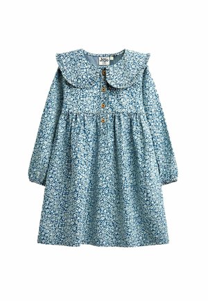 Rochie albastră cu mâneci lungi pentru copil mic, cu imprimeu floral alb, nasturi de lemn în față și guler mare rotunjit cu margini tivite.