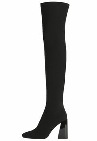 Botas altas negras de tela elástica. Punta afilada y tacón grueso y brillante. Diseño elegante y sin costuras con detalles de costura mínimos.
