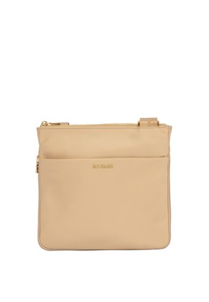 Bež pravokotni torbica čez ramo z zlatim zadrgo in majhnim zlatim logotipom "BOGNER" na sredini sprednjega žepa.