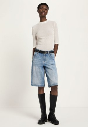 BERMUDA GOTS - Jeans Shorts - stonewash blue denim