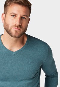 TOM TAILOR V NECK  - Strickpullover - turquoise