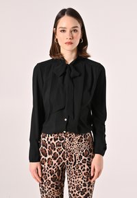 SCATOLETTA - Camicia - black plain