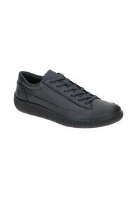 Sneakers in pelle nera con punta arrotondata, suola in gomma e chiusura con lacci; finitura testurizzata con accenti minimi.
