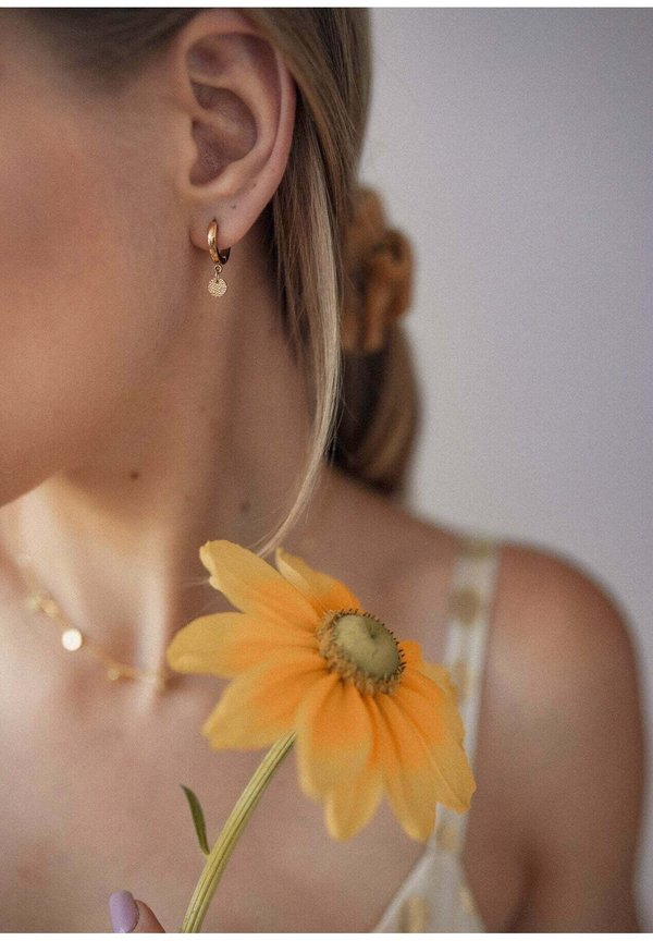 TEXTURED CIRCLE HOOP - Ohrringe - goldfarben