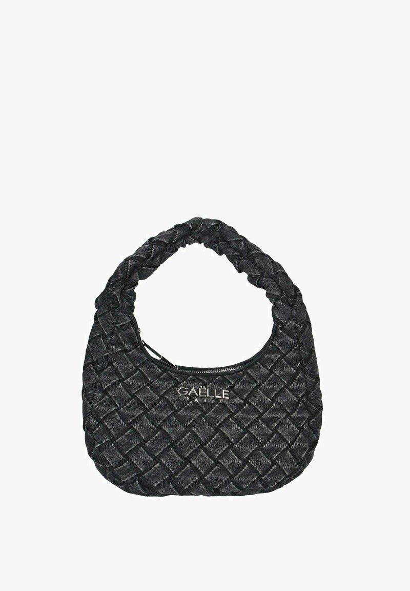 Borsa a tracolla intrecciata nera con manico intrecciato corto e logo "Gaelle Paris" in argento sul davanti, chiusura con zip nella parte superiore.